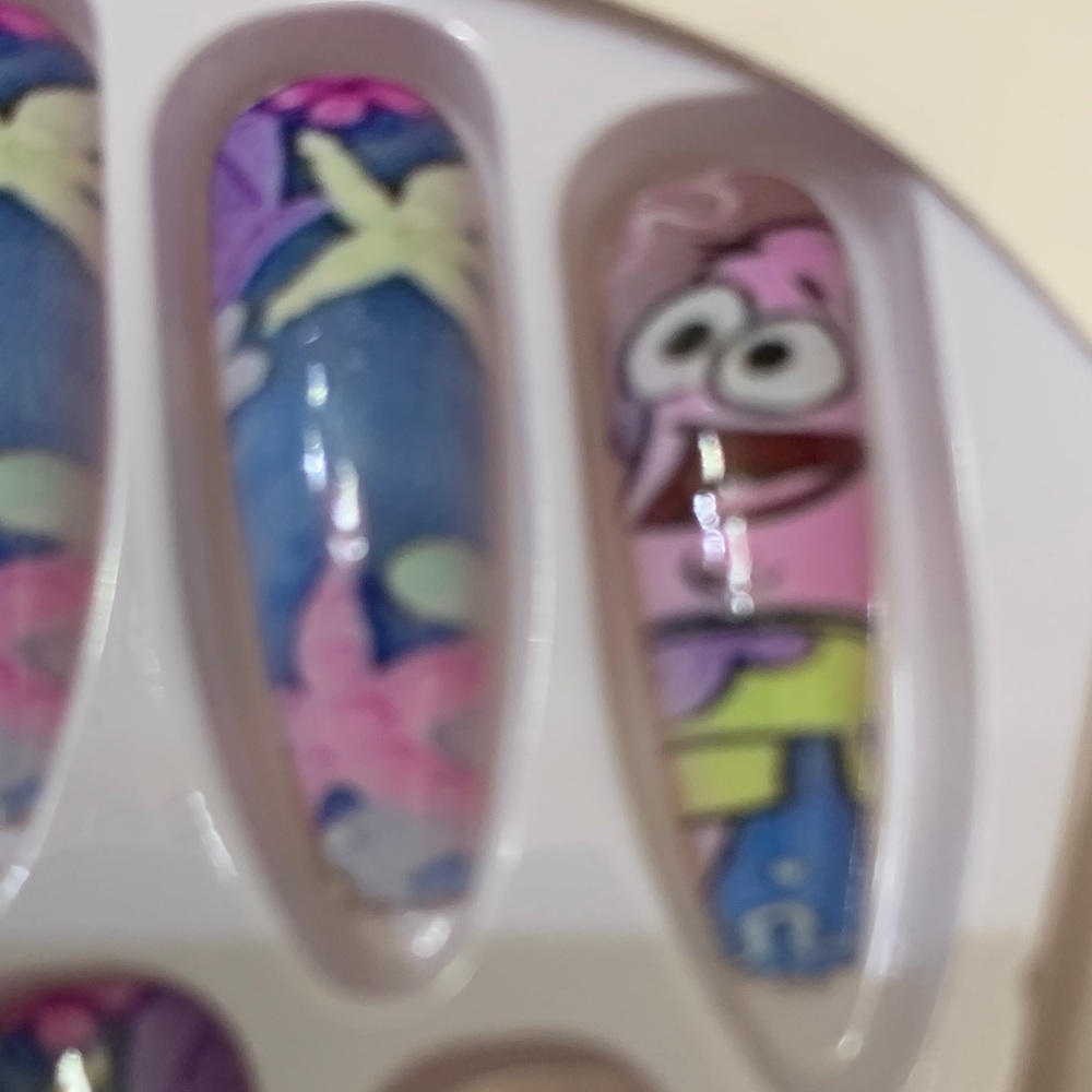Blue and Pink Press-On Nails - Picture 3 of 12